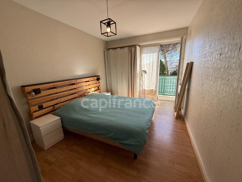 Appartement - 92 m² - 4 pièces