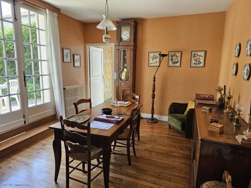 Maison de ville - 258 m² - 10 pièces