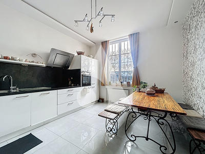 Appartement - 106 m² - 5 pièces