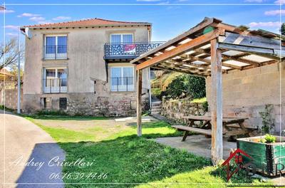 Maison - 177 m² - 5 pièces