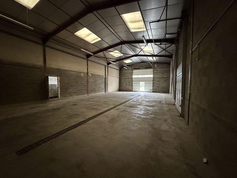 Local commercial - 205 m² - 1 pièce