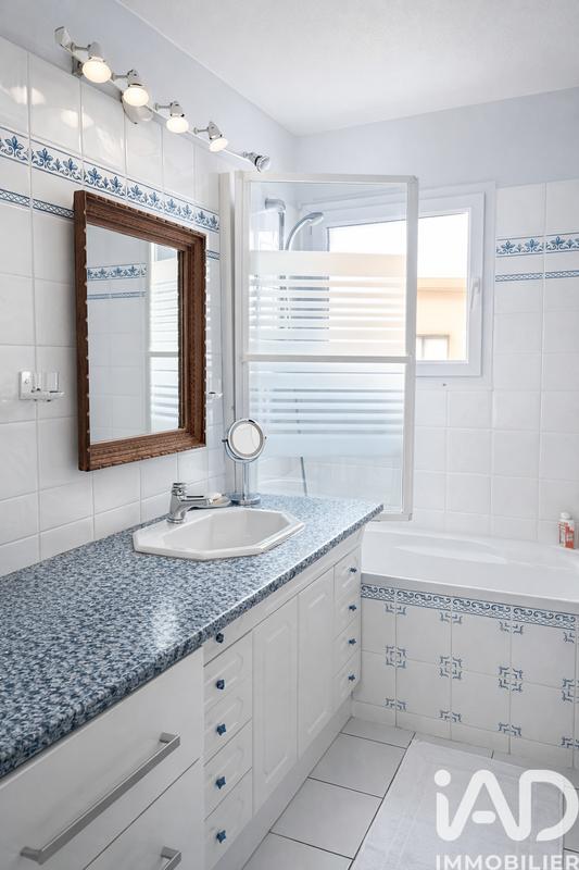 Appartement - 85 m² - 4 pièces