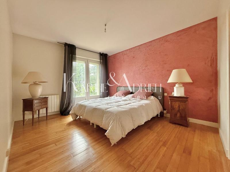 Maison - 290 m² - 10 pièces