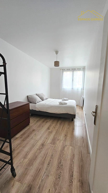 Appartement - 98 m² - 4 pièces