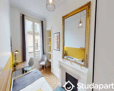 Chambre - 120 m² - 1 pièce