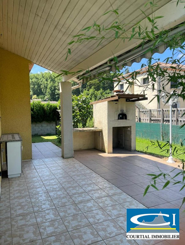 Villa - 90 m² - 4 pièces