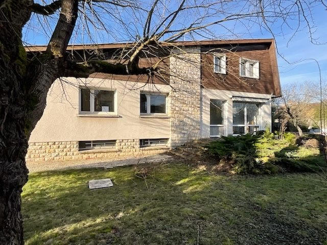 Maison ancienne - 207 m² - 7 pièces