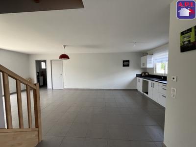 Maison - 95 m² - 4 pièces