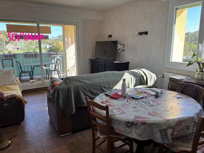 Maison - 205 m² - 5 pièces