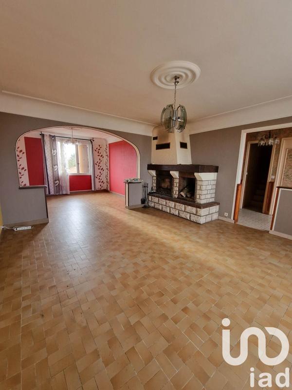 Maison - 137 m² - 7 pièces