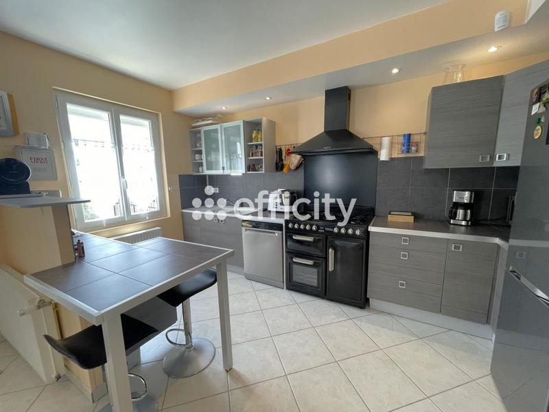 Maison - 145 m² - 7 pièces