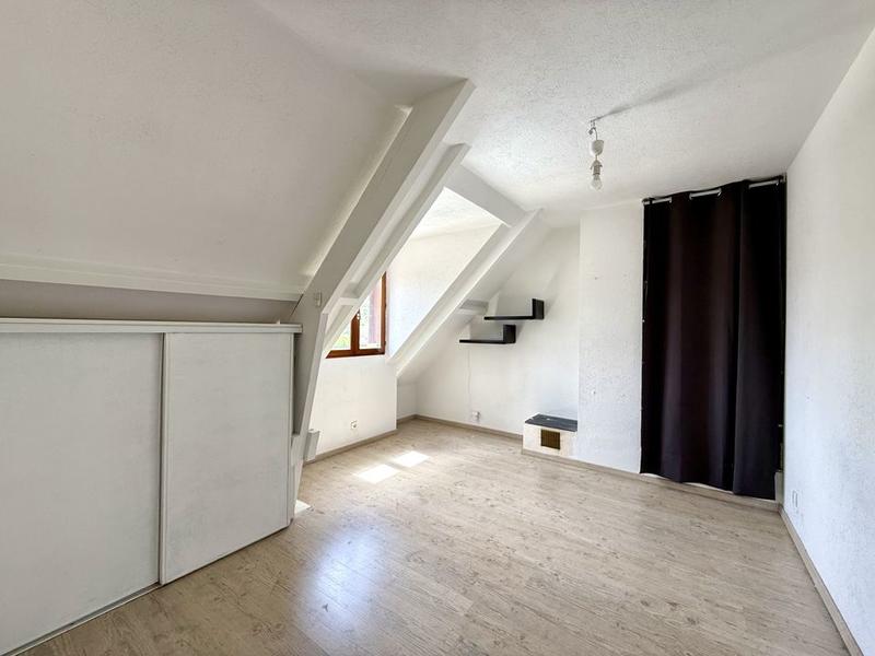 Pavillon - 145 m² - 6 pièces