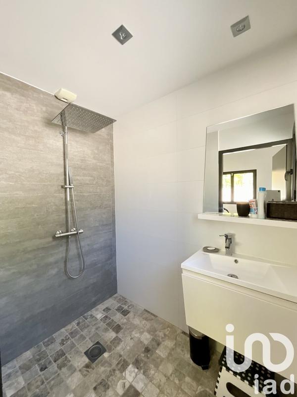 Maison - 218 m² - 6 pièces