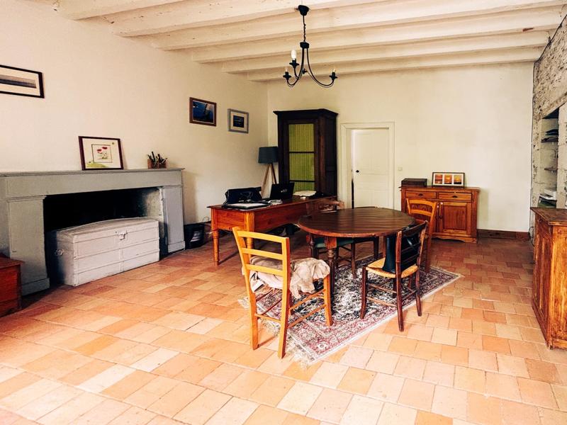 Maison - 300 m² - 13 pièces