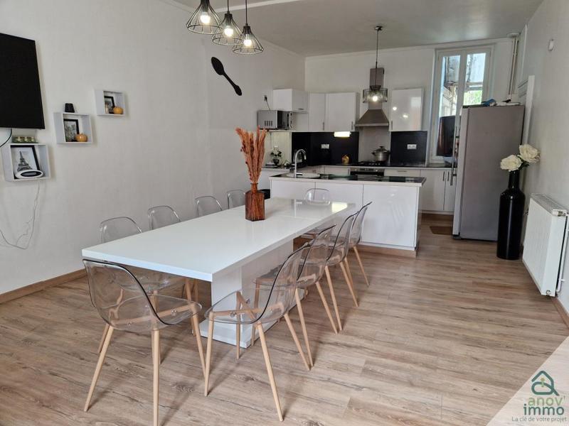 Maison - 160 m² - 7 pièces