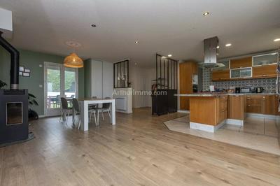 Maison - 142 m² - 5 pièces