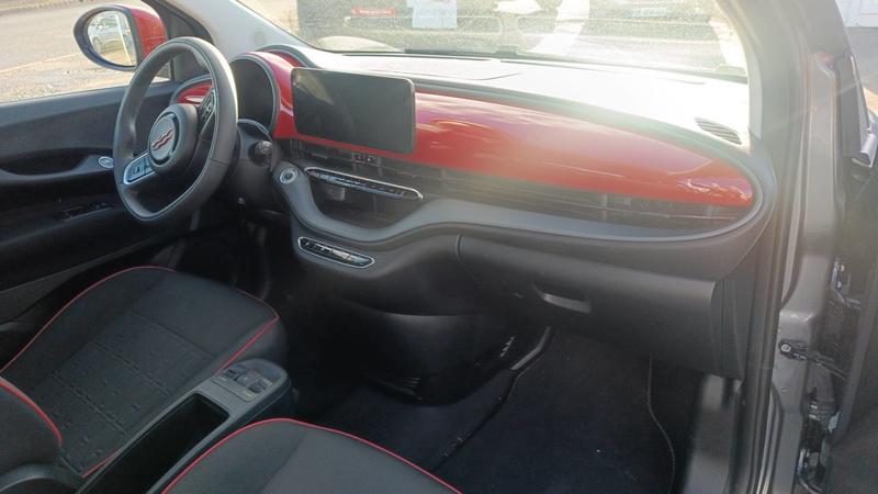 Fiat 500 95 24kWh Red