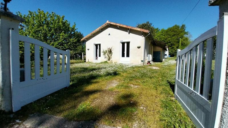 Maison - 96 m² - 5 pièces