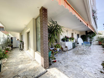 Appartement - 77 m² - 3 pièces