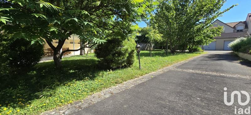 Maison - 290 m² - 8 pièces