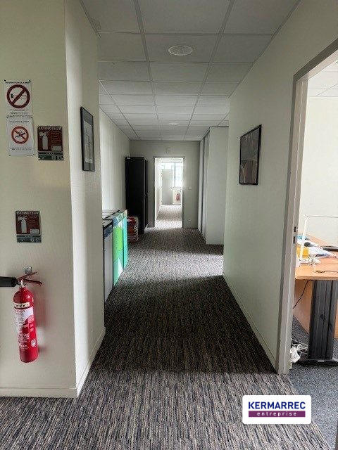 Bureau - 325 m²