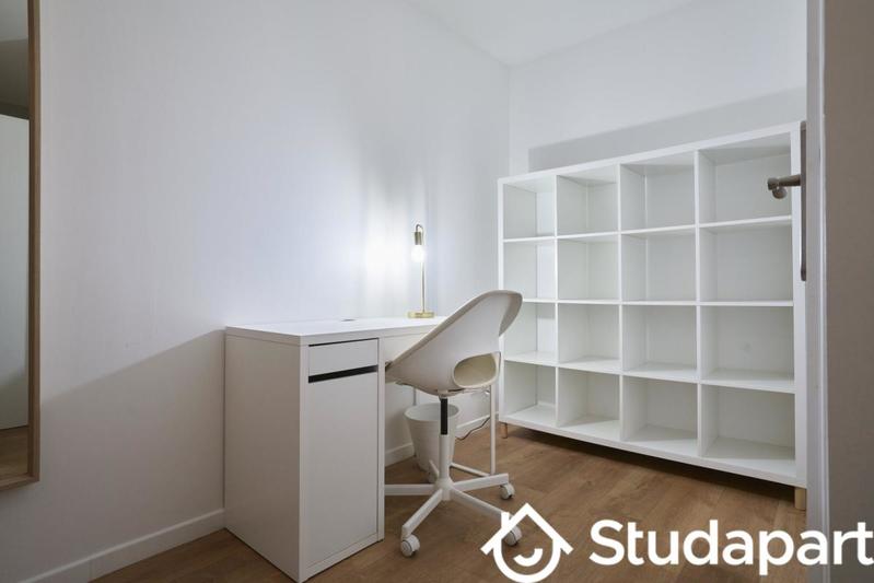 Chambre - 11 m² - 1 pièce