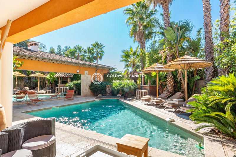 Maison - 180 m² - 6 pièces