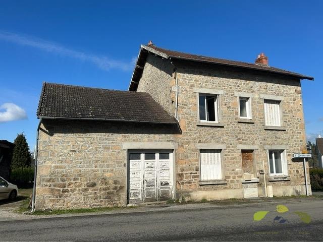 Maison - 180 m² - 9 pièces