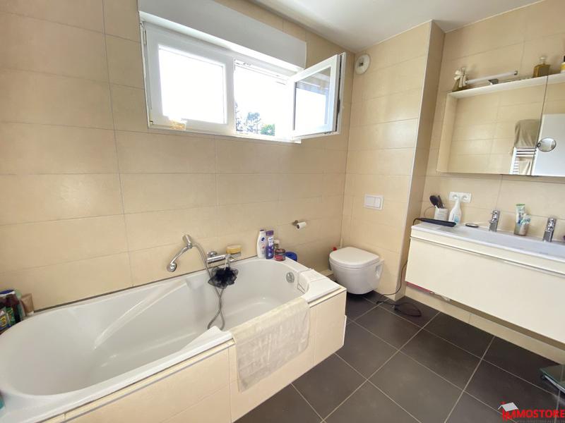 Maison - 138 m² - 6 pièces