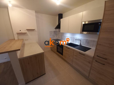 Maison - 121 m² - 7 pièces