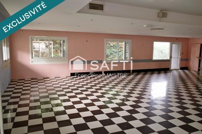 Local commercial - 400 m² - 5 pièces