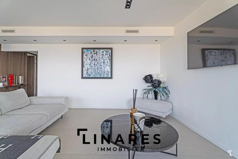 Appartement - 90 m² - 3 pièces