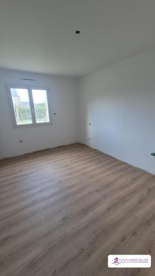 Maison - 110 m² - 4 pièces