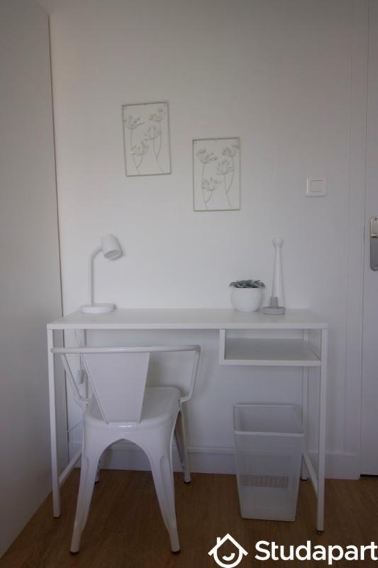 Chambre - 13 m² - 1 pièce