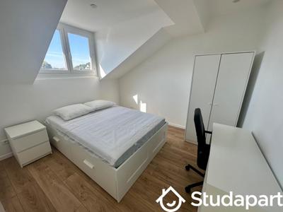 Chambre - 11 m² - 1 pièce