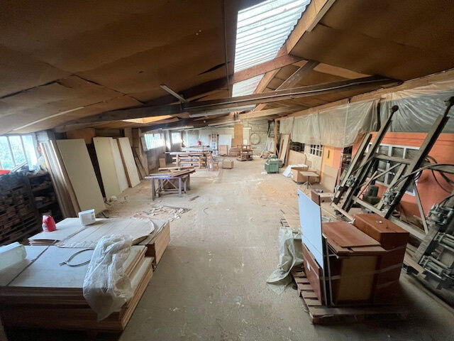 Local commercial - 1 000 m²