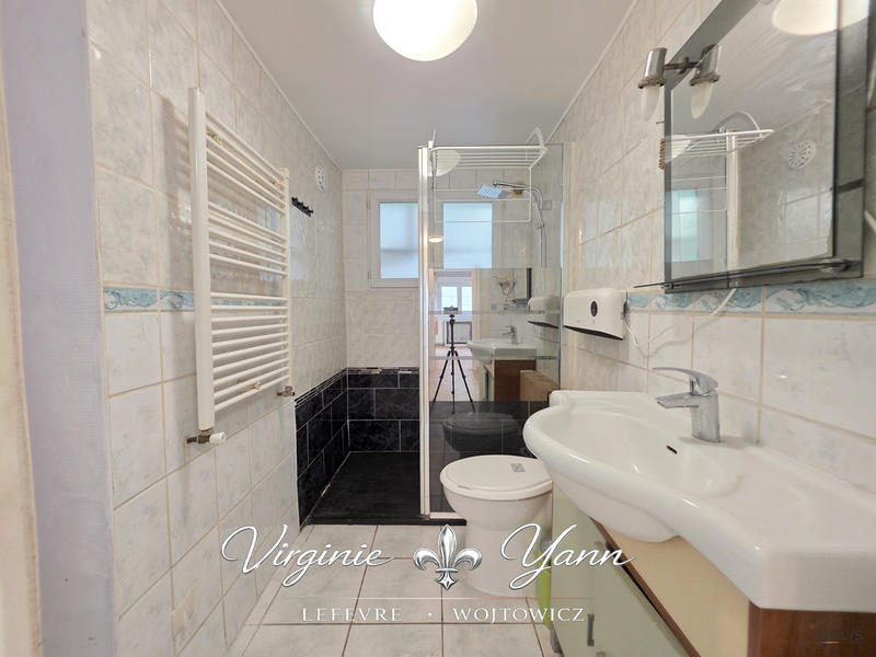 Appartement - 84 m² - 3 pièces