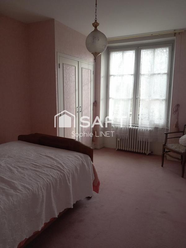 Maison - 232 m² - 11 pièces