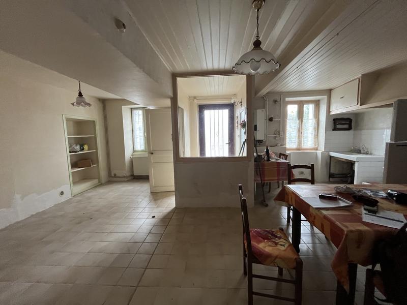 Maison - 92 m² - 4 pièces
