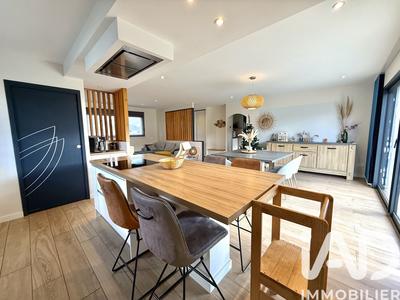 Maison - 118 m² - 6 pièces