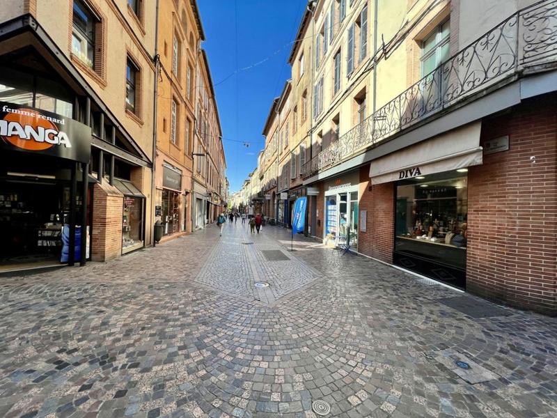 Local commercial - 200 m²