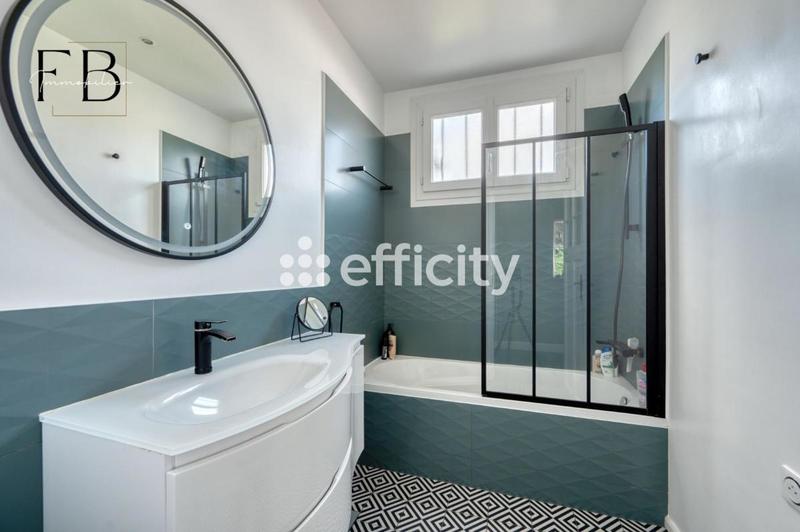 Maison - 150 m² - 7 pièces