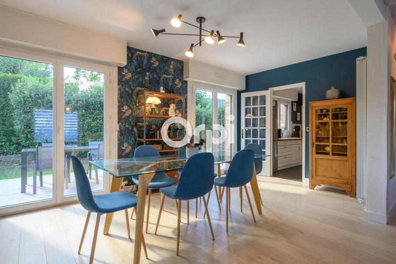 Maison - 160 m² - 6 pièces