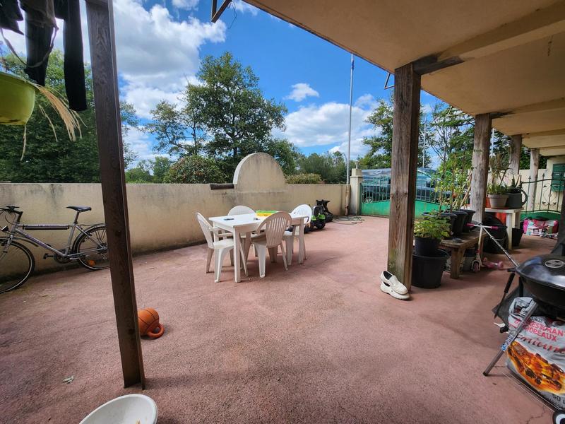 Local commercial - 762 m² - 15 pièces