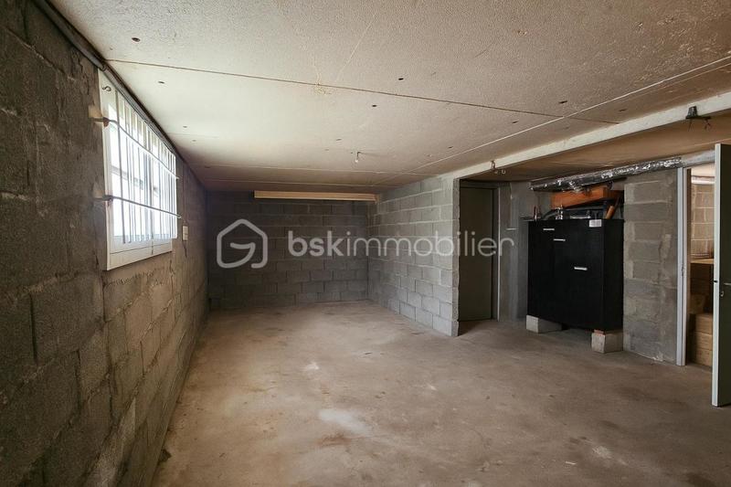 Maison traditionnelle - 122 m² - 6 pièces