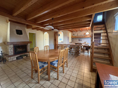 Maison - 102 m² - 5 pièces
