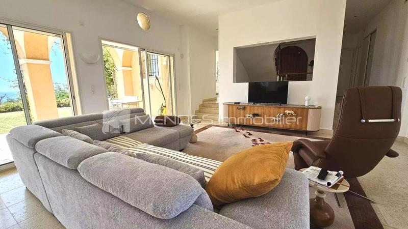 Villa - 430 m² - 8 pièces