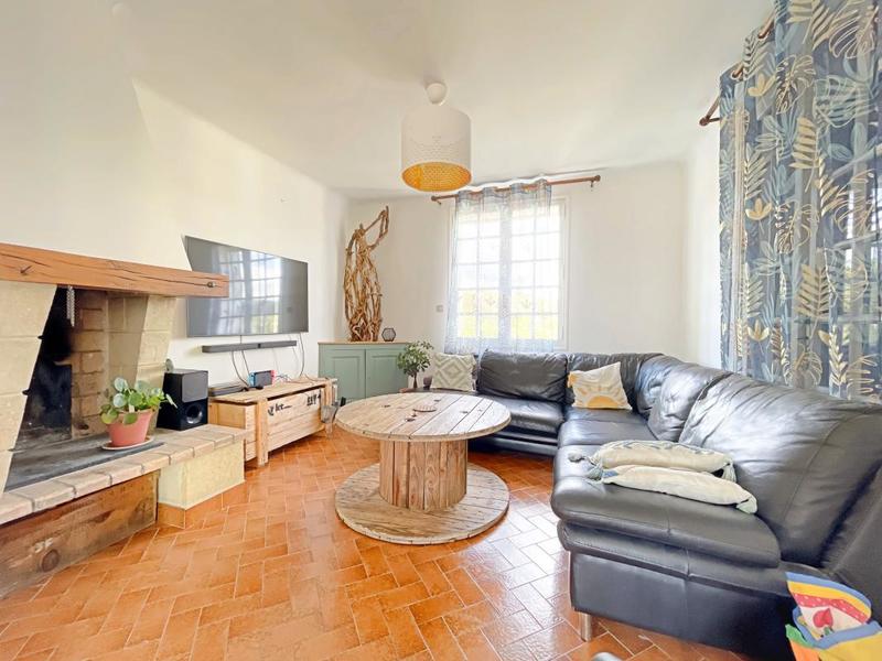 Maison - 176 m² - 9 pièces