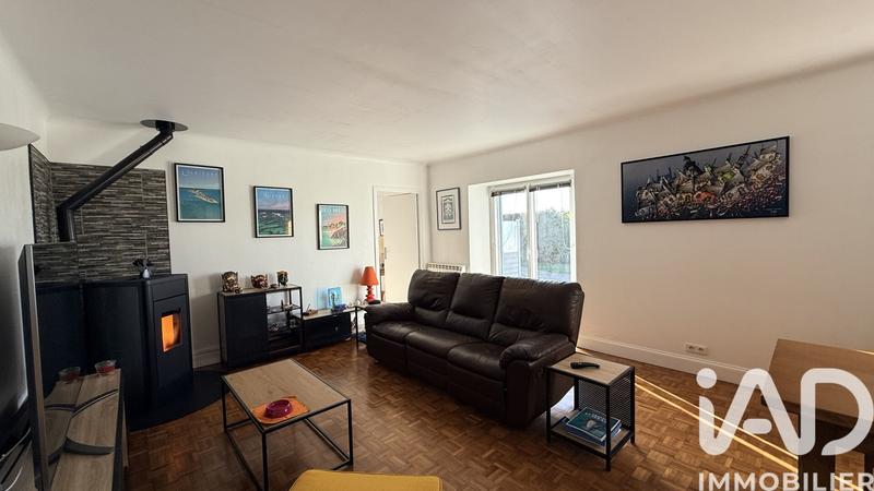 Maison - 123 m² - 8 pièces