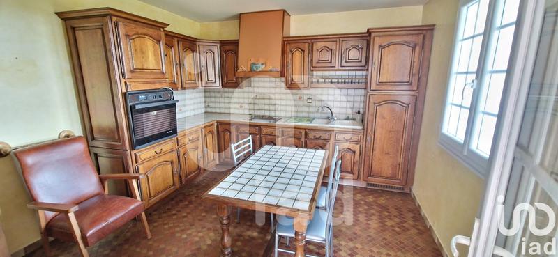 Maison - 260 m² - 6 pièces